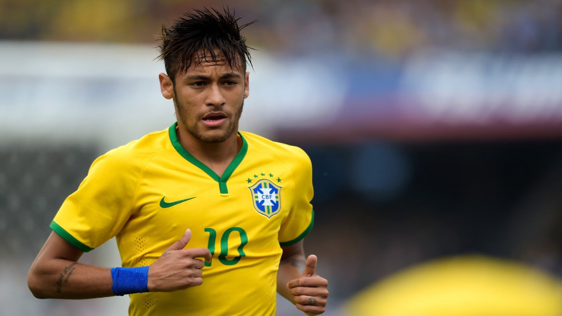 比赛精彩回放：多次惊险时刻，回味无穷！，经典比赛回顾